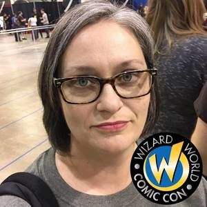 Meet your Posher, Casey